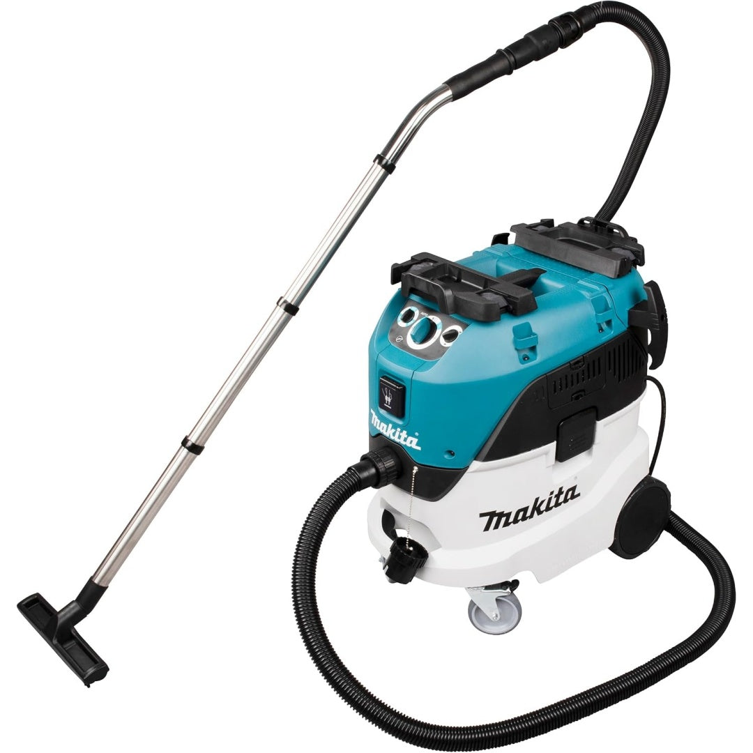Aspirateur a cuve avec une puissance annoncee de 1200 W, coloris blanc et noir